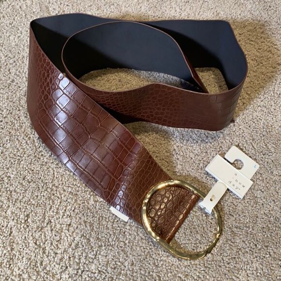Women’s Barkwood Brown Wide Belt with Gold Buckle L NWT - Picture 1 of 6